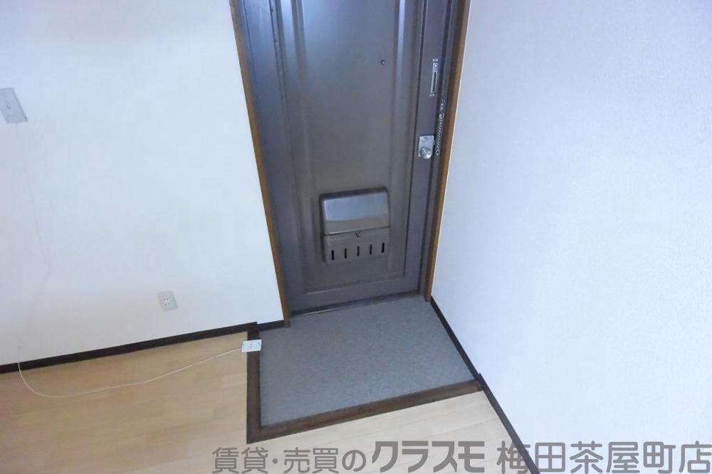 14/30 玄関