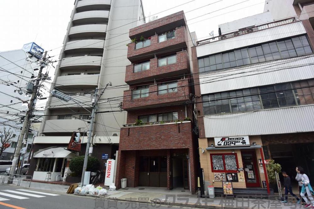 2/30 外観