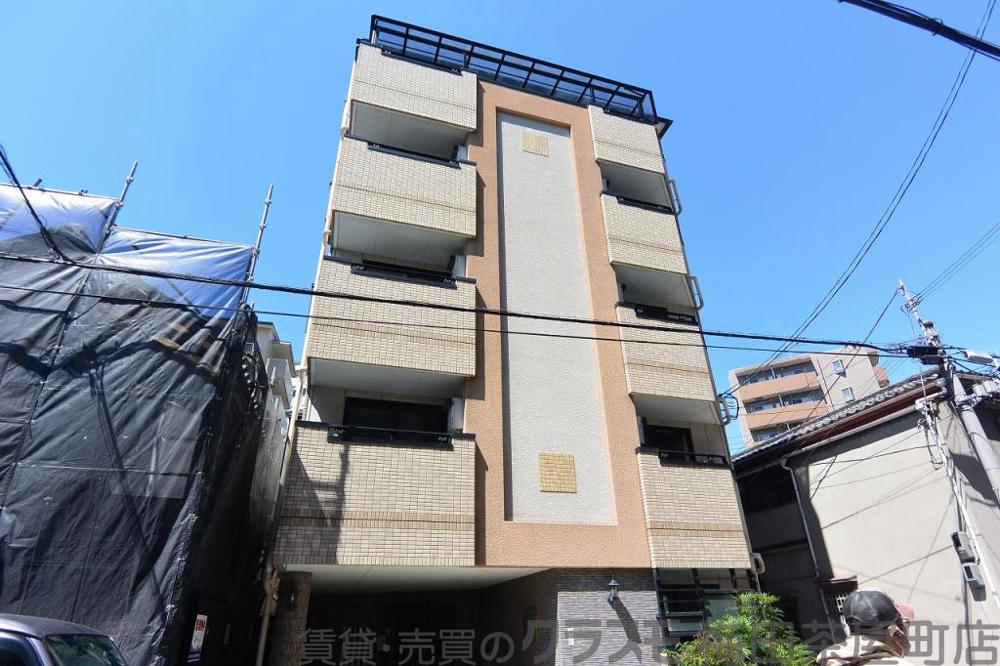 2/4 外観