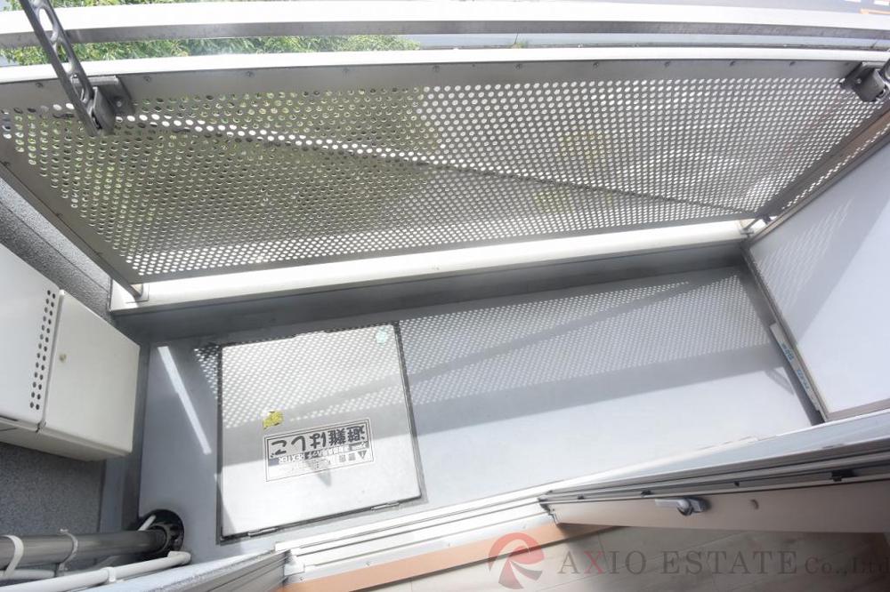 23/30 バルコニー