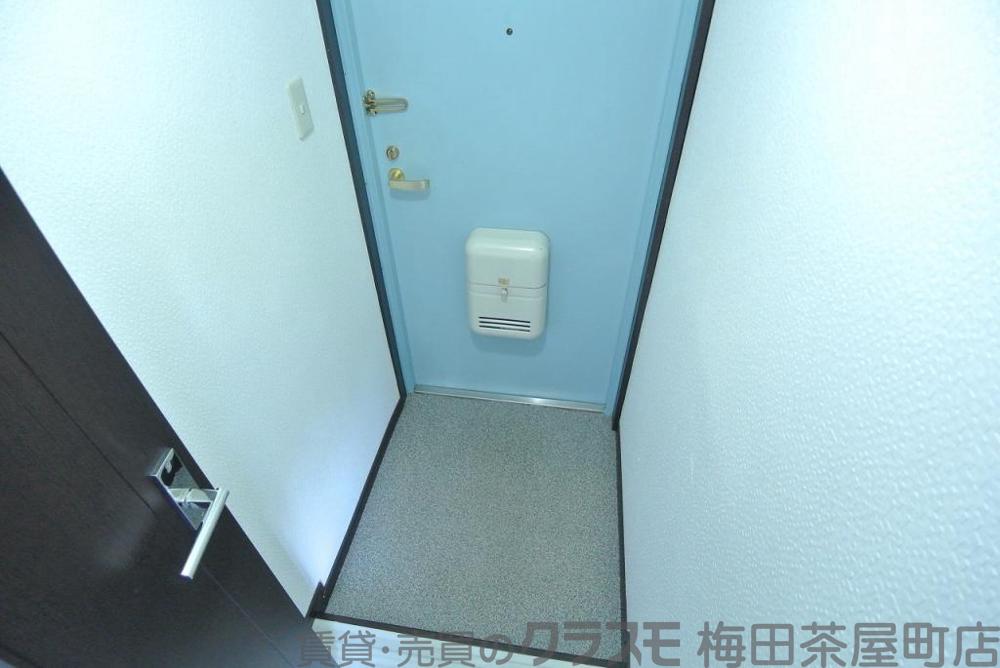 14/30 玄関
