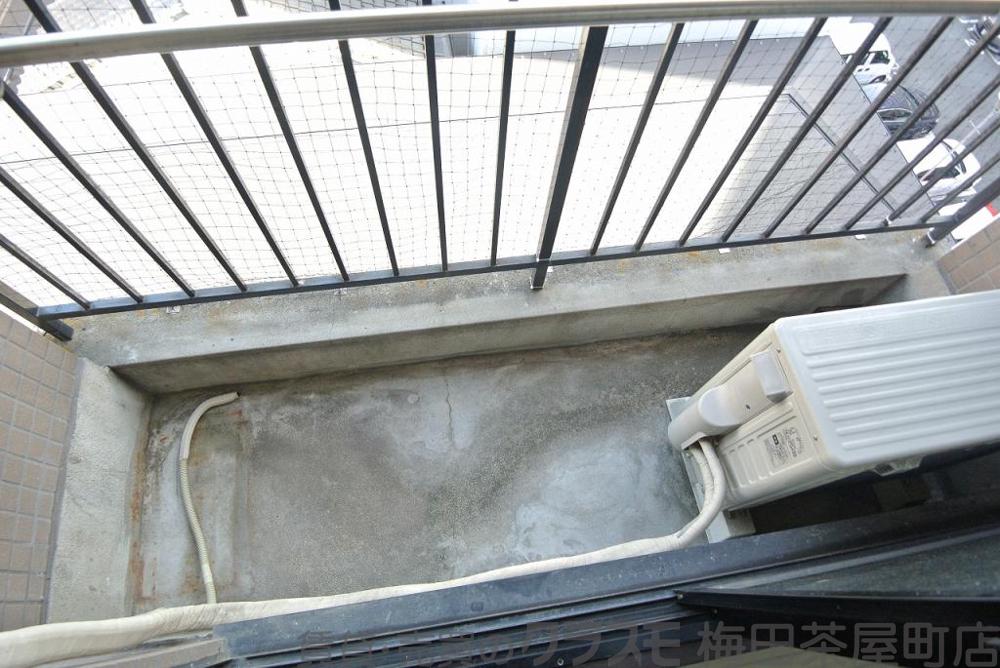 21/30 バルコニー