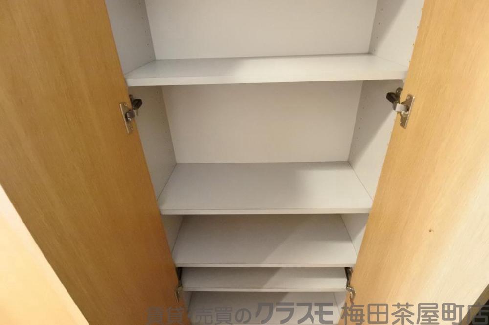 13/30 収納