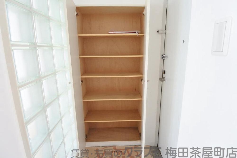 13/30 収納