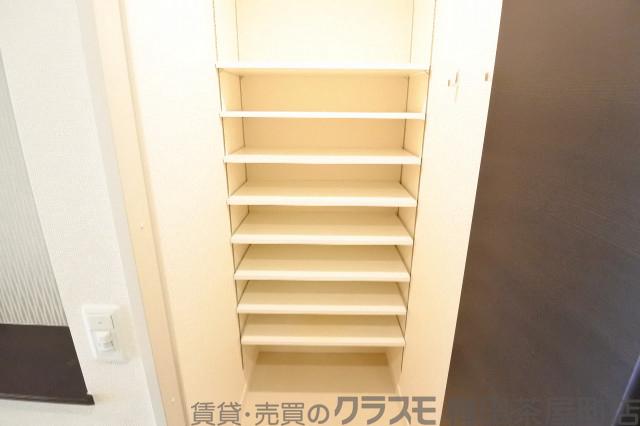 13/30 収納