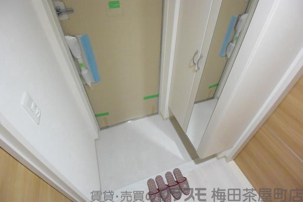 18/30 玄関