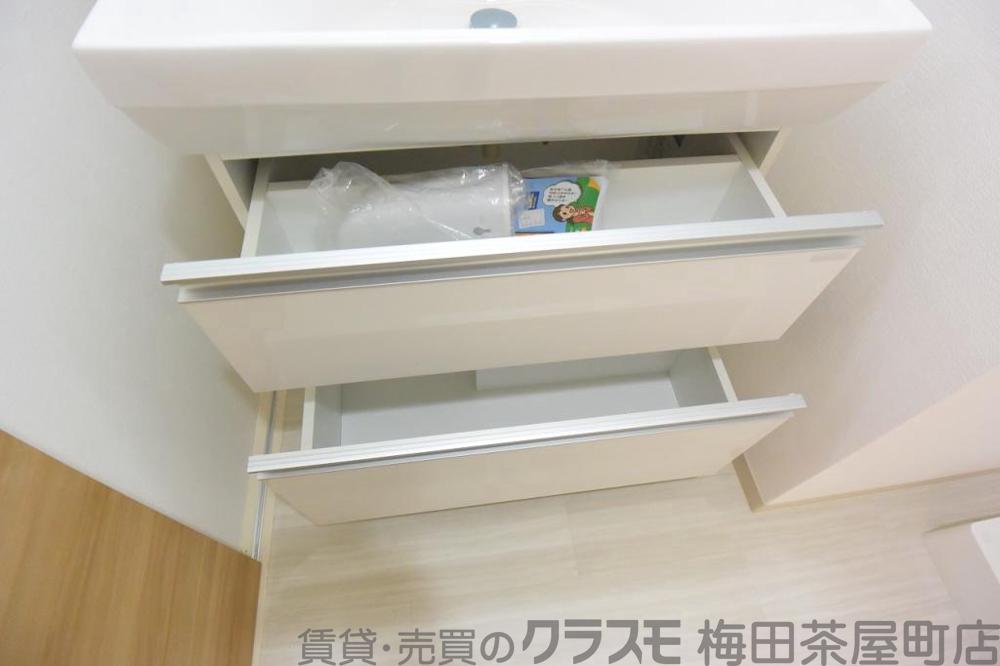 13/30 室内