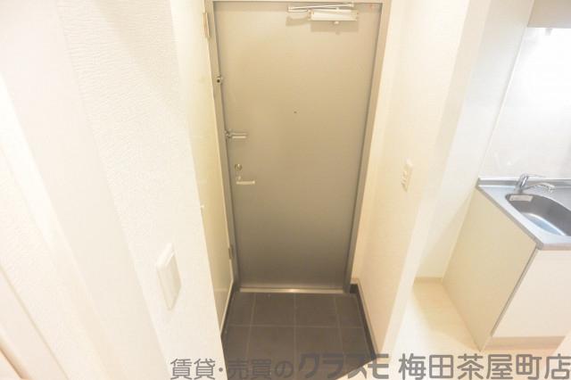 14/30 玄関