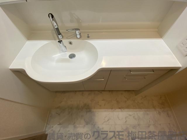 21/30 洗面