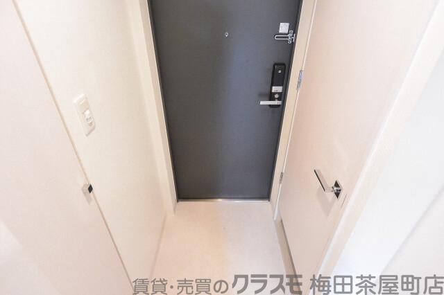 14/30 玄関