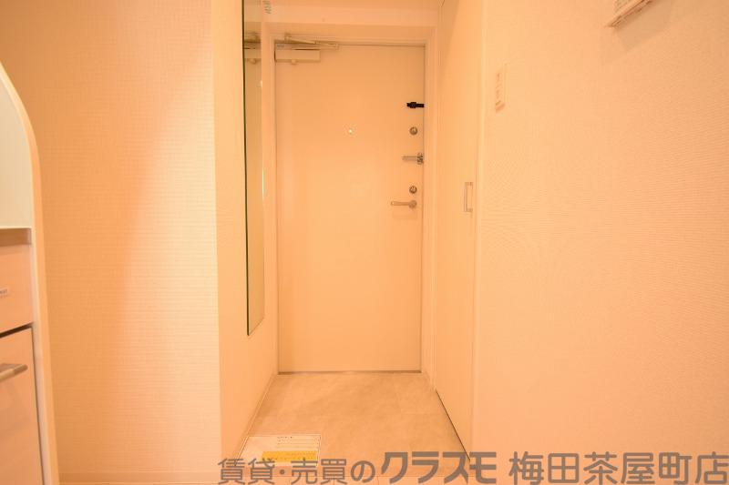 14/30 玄関
