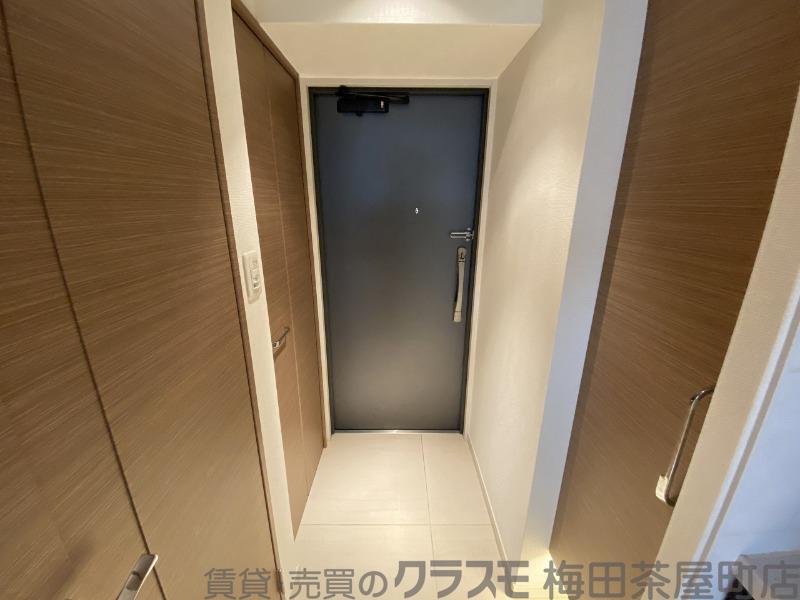 14/30 玄関