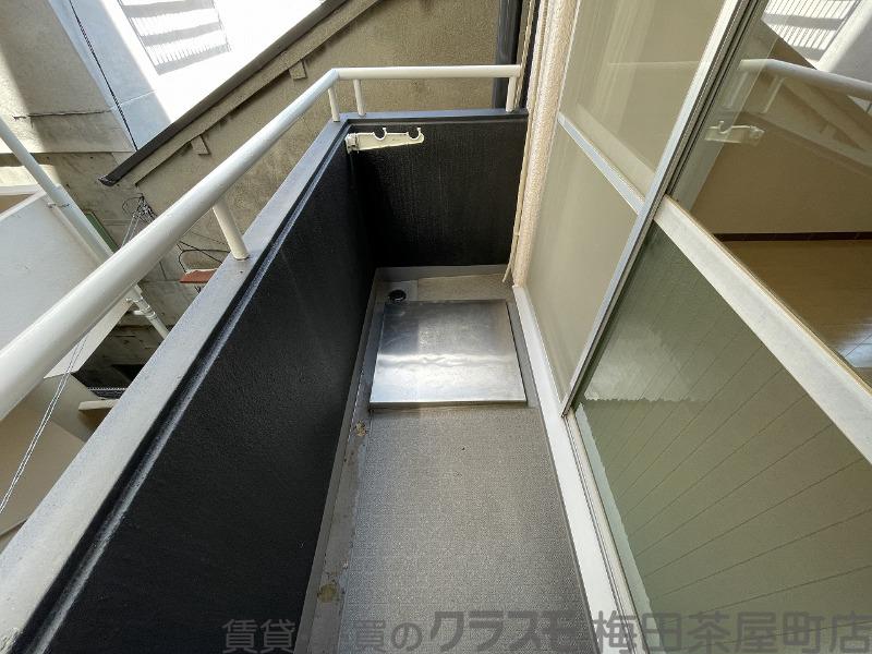 23/30 バルコニー