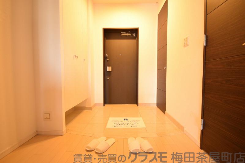 18/30 玄関