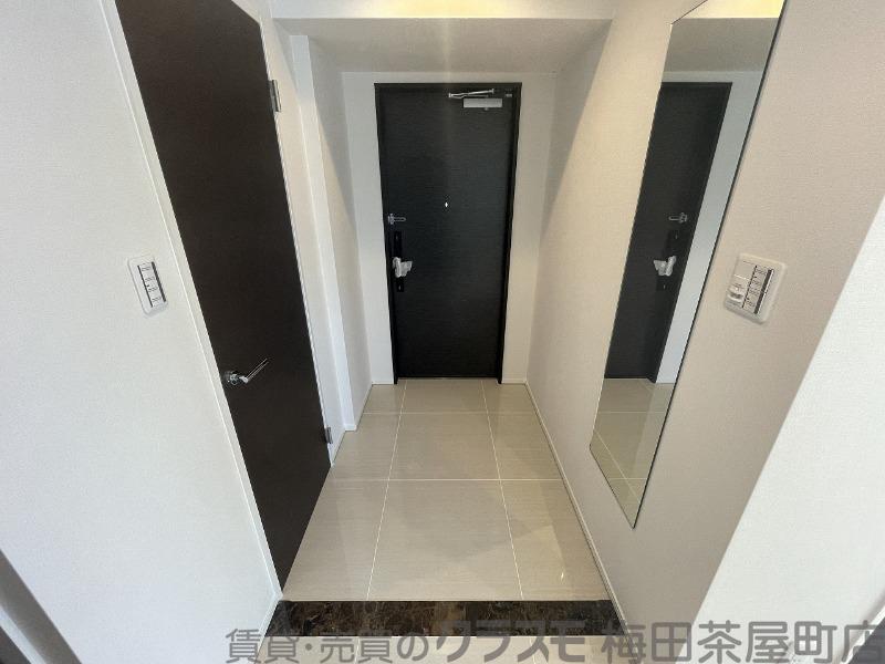 18/30 玄関