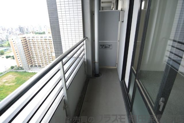 21/30 バルコニー