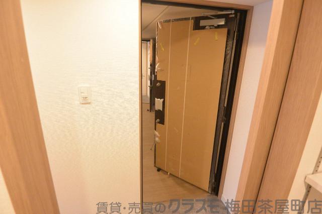 14/30 玄関