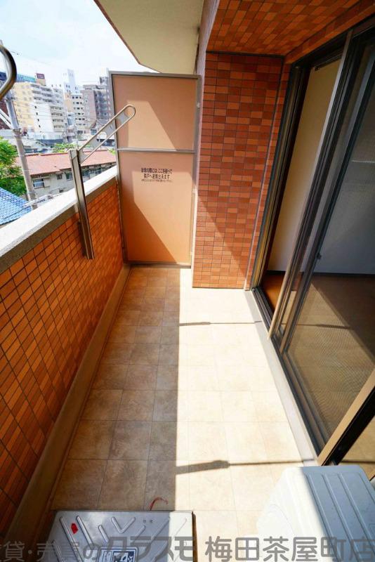 21/30 バルコニー