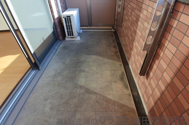 23/30 バルコニー