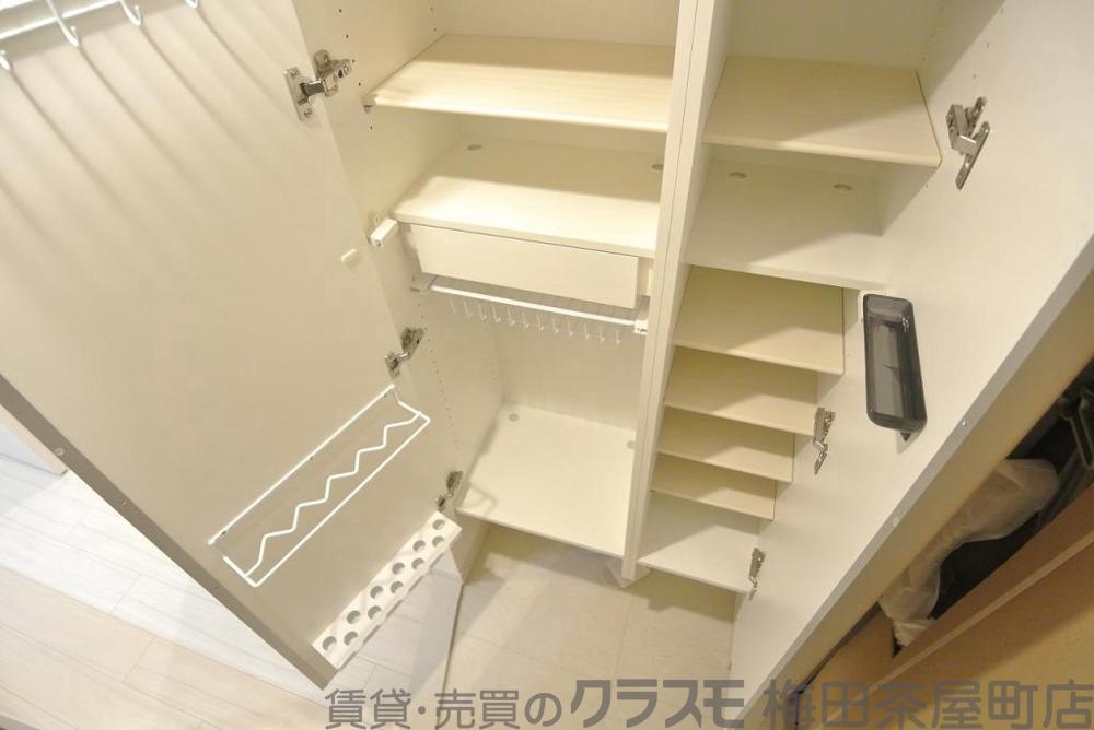 14/30 室内