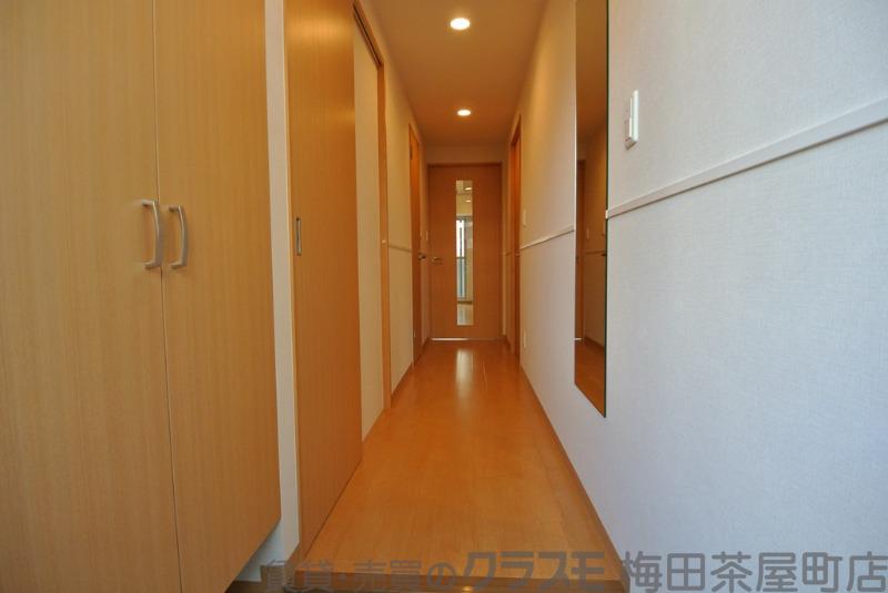 14/30 玄関