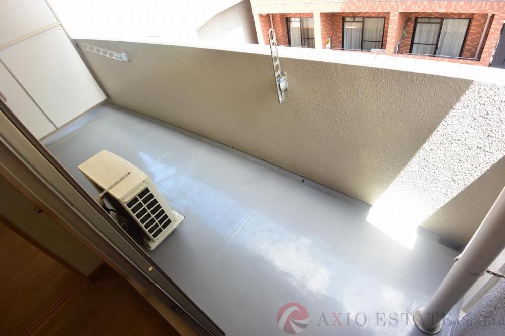 27/30 バルコニー