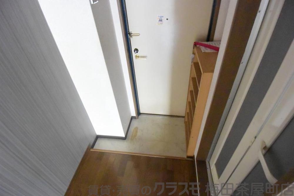14/30 玄関