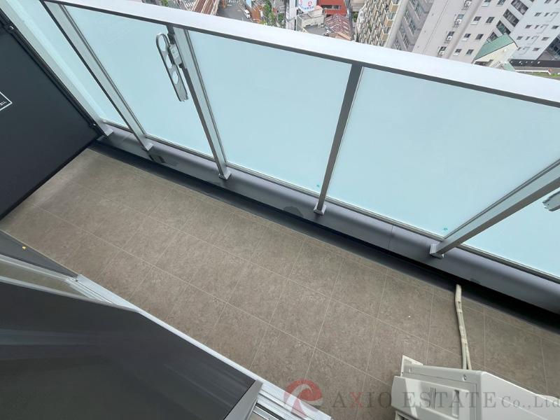 23/30 バルコニー