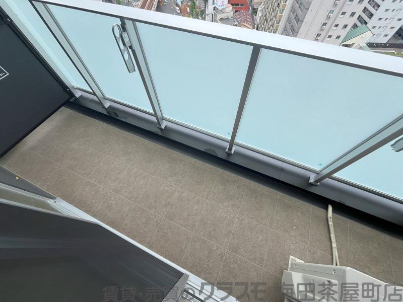 23/30 バルコニー