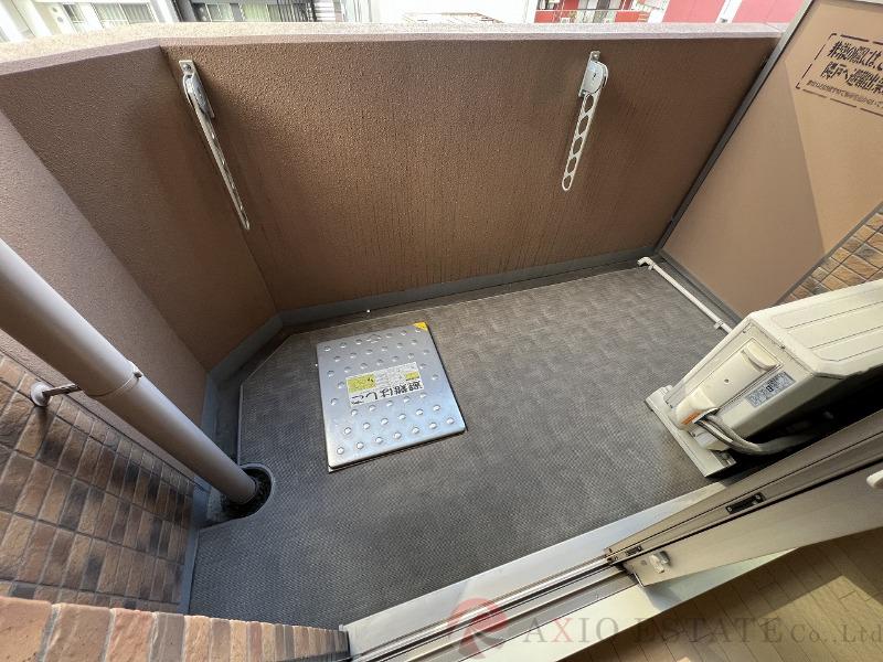 21/30 バルコニー