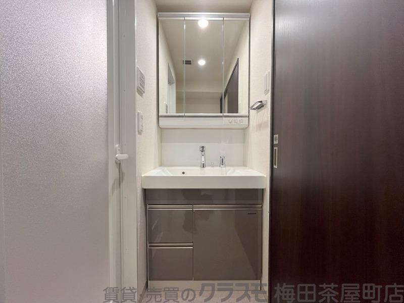 21/30 洗面