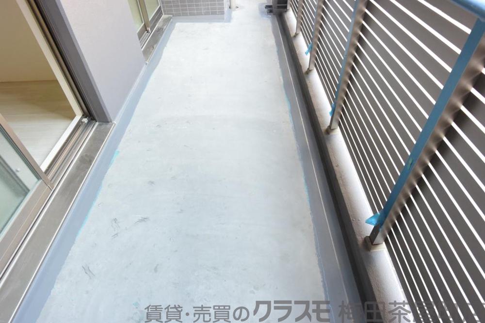 25/30 バルコニー