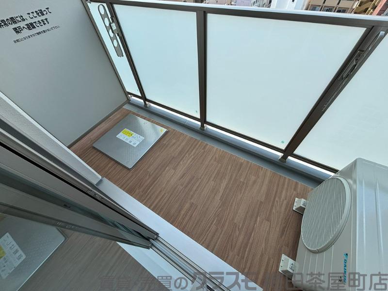 21/30 バルコニー