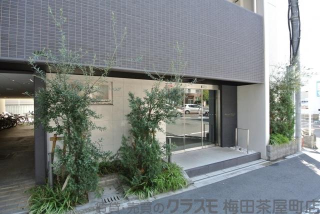 24/29 エントランス