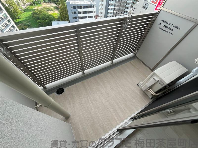 21/30 バルコニー