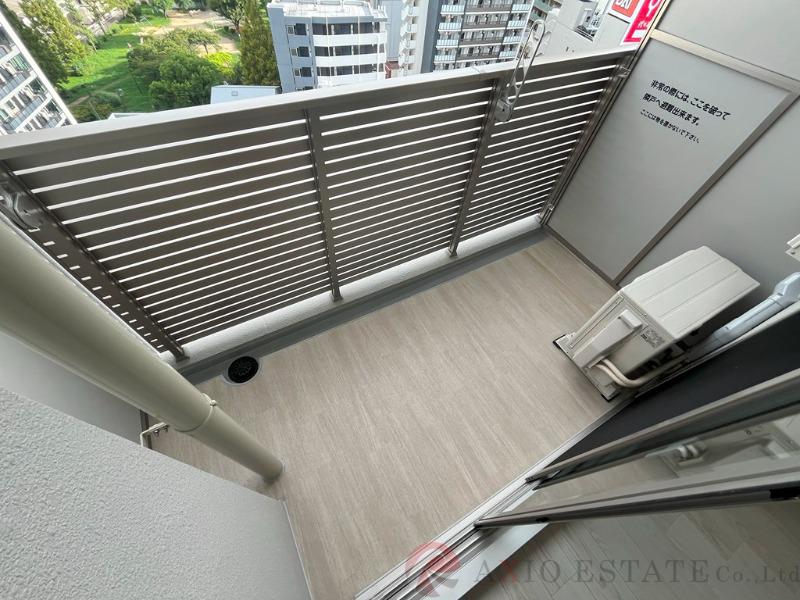 21/30 バルコニー