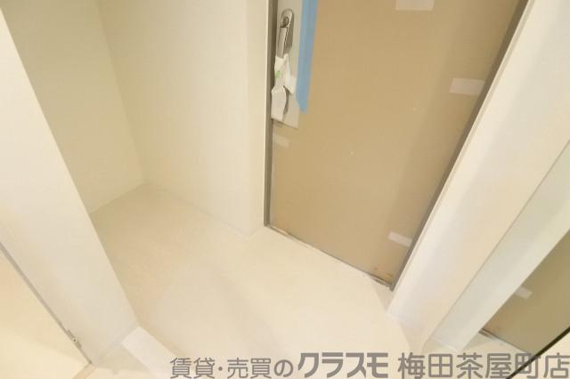 14/30 玄関