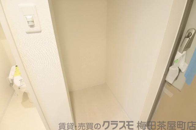 13/30 収納