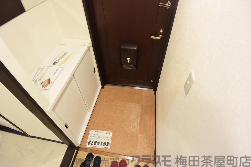 17/30 玄関