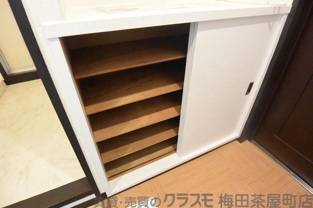 14/30 室内