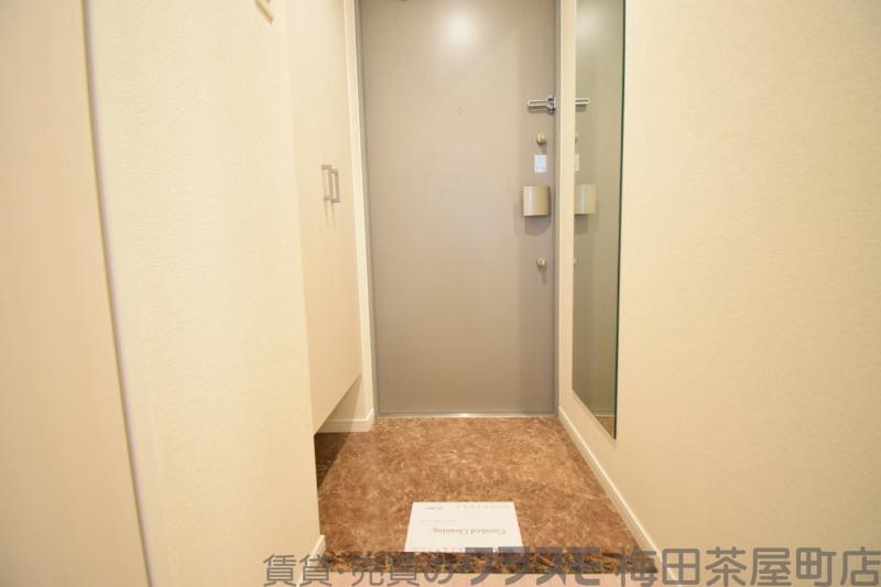 13/30 玄関
