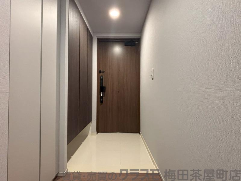 17/30 玄関
