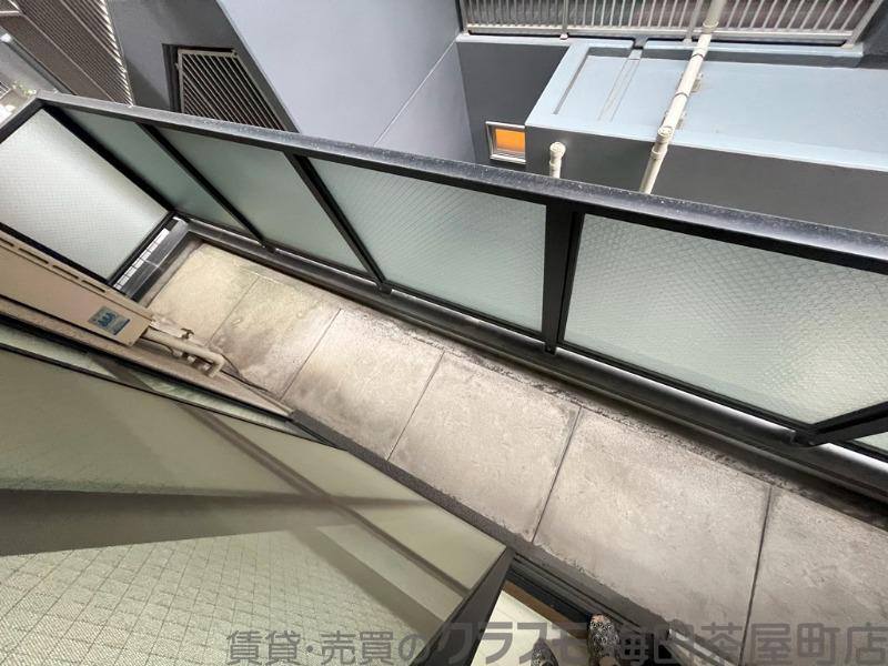 23/30 バルコニー