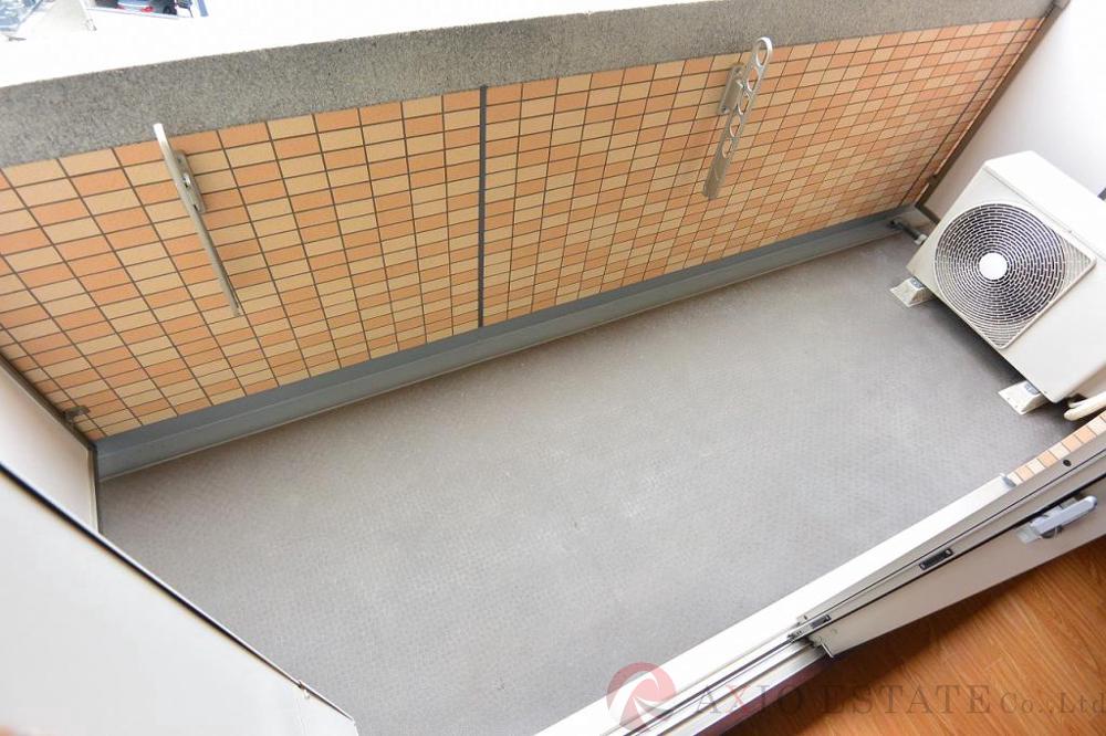 25/30 バルコニー