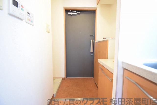 14/30 玄関