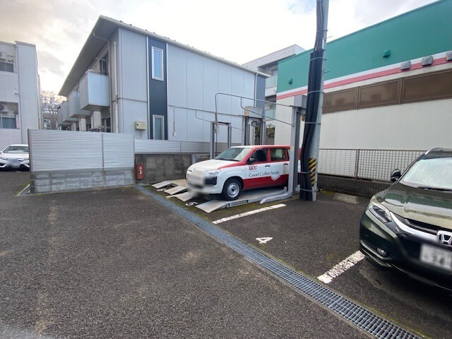4/7 駐車場