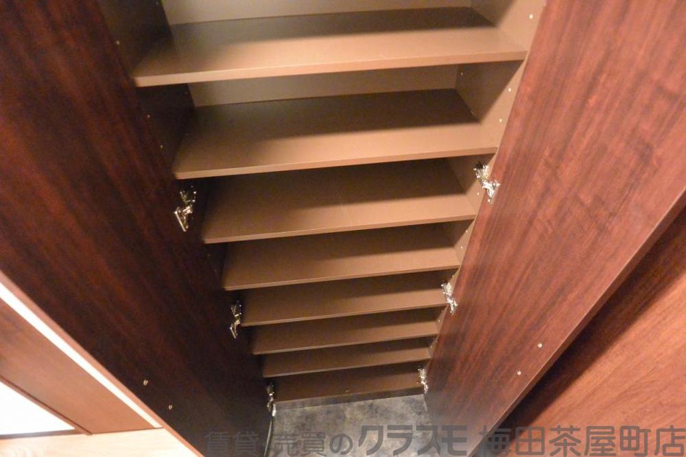 14/30 室内