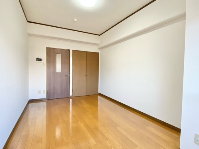 13/30 寝室