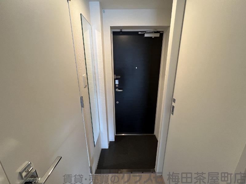 14/30 玄関
