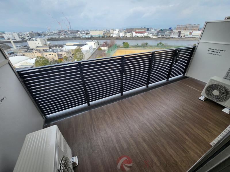 23/30 バルコニー